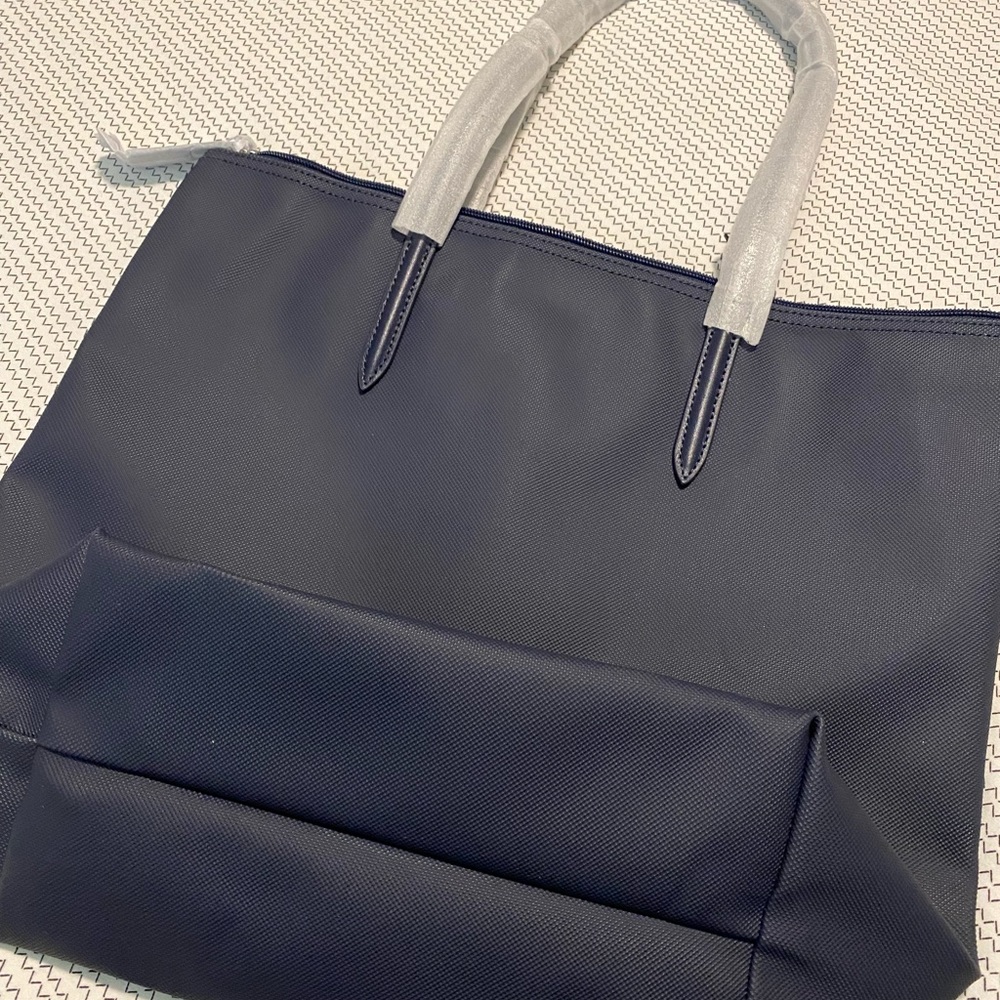 Lacoste tote- navy